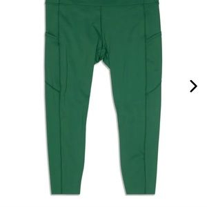 Lululemon Fast and Free , green , size 6, 25 inch